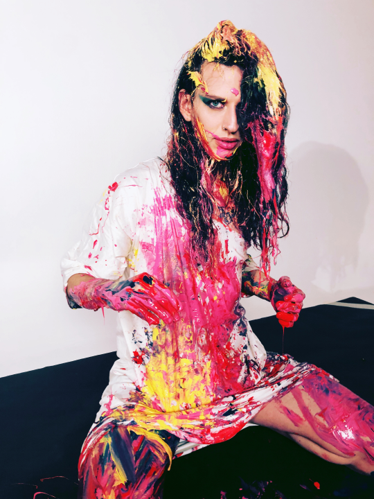 Šibenčanka Natalie Karppinen vraća se s novim radovima koji pomiču granice, a tema je ljubav