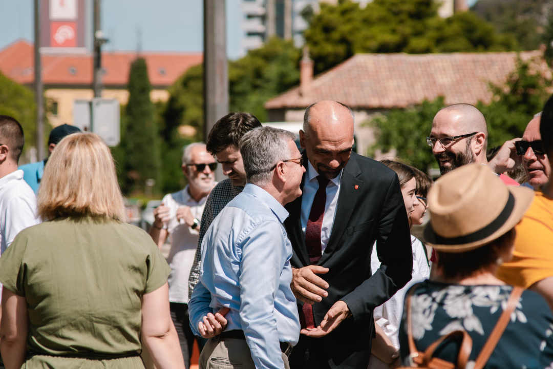 Obilježena 29. godišnjica smrti Dražena Petrovića: 'On je bio veliki igrač, vođa, kapetan i još veći čovjek'  