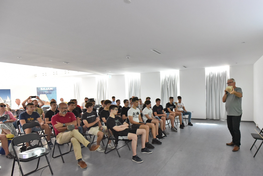 Jedinstveni doživljaj: U Betini održan Sajam tradicijske drvene brodogradnje