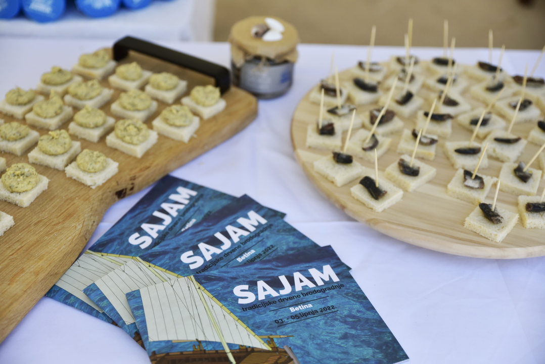 Jedinstveni doživljaj: U Betini održan Sajam tradicijske drvene brodogradnje