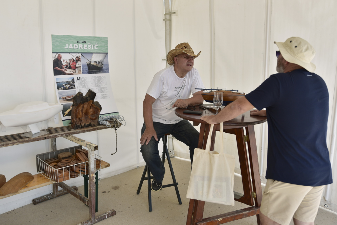 Jedinstveni doživljaj: U Betini održan Sajam tradicijske drvene brodogradnje