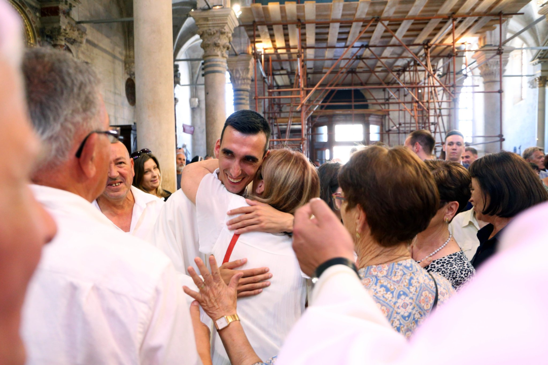 Don Šime Pleadin i don Ante Vrcić zaređeni za svećenike Šibenske biskupije