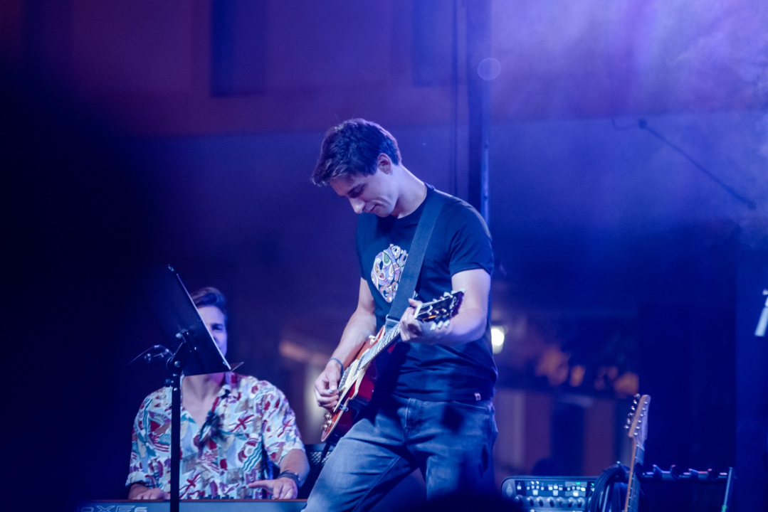 Publika uživala: Luka Nižetić uz svoje hitove napravio sjajnu atmosferu 