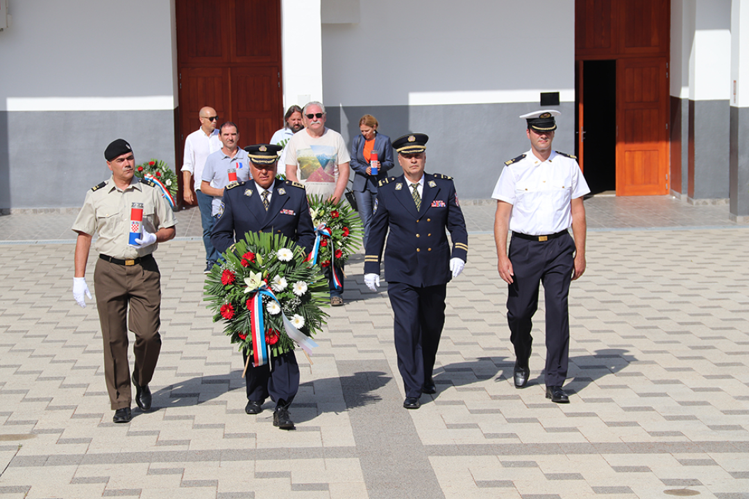 Polaganjem vijenaca na Kvanju obilježen Dan antifašističke borbe