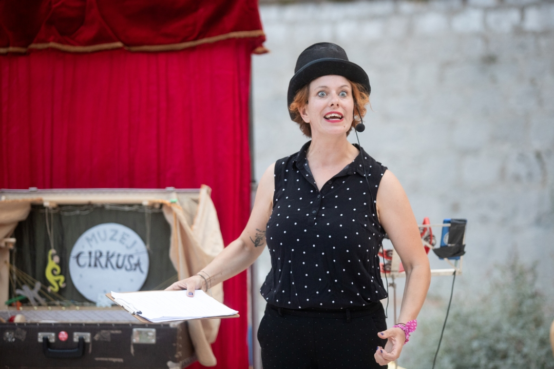 Nema do petka u Šibeniku na MDF-u: Provjerite današnji program na trgovima i ulicama 