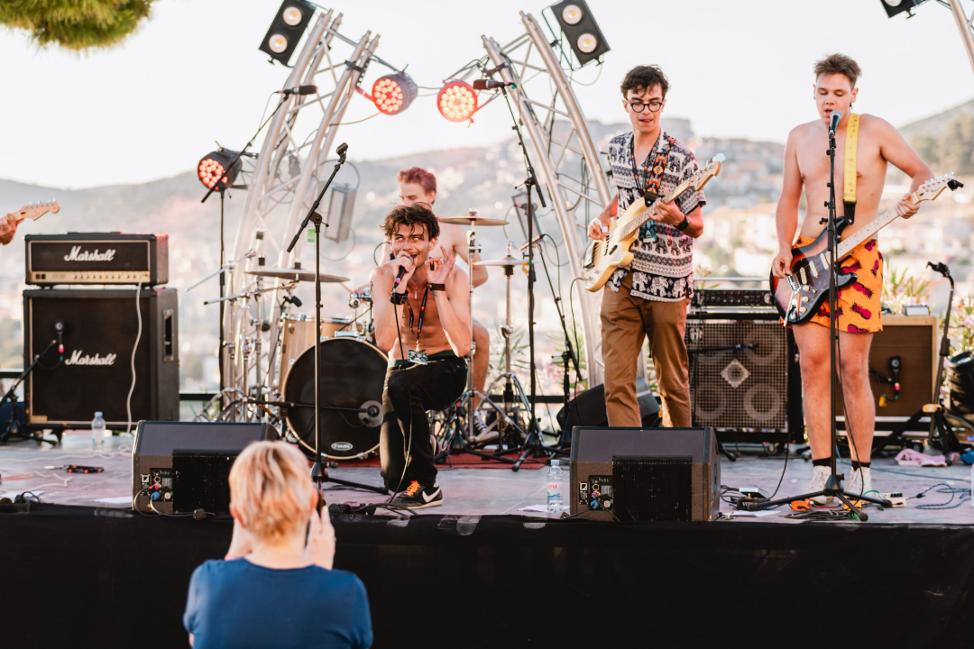 Let's Rock na Mihovilu otvorio sezonu festivala, pogledajte kako je bilo sinoć