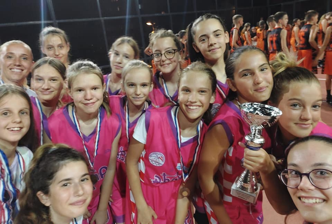 Festival košarke na Draženovu igralištu: OKK Dražen Petrović pobjednik županijske U-13 lige