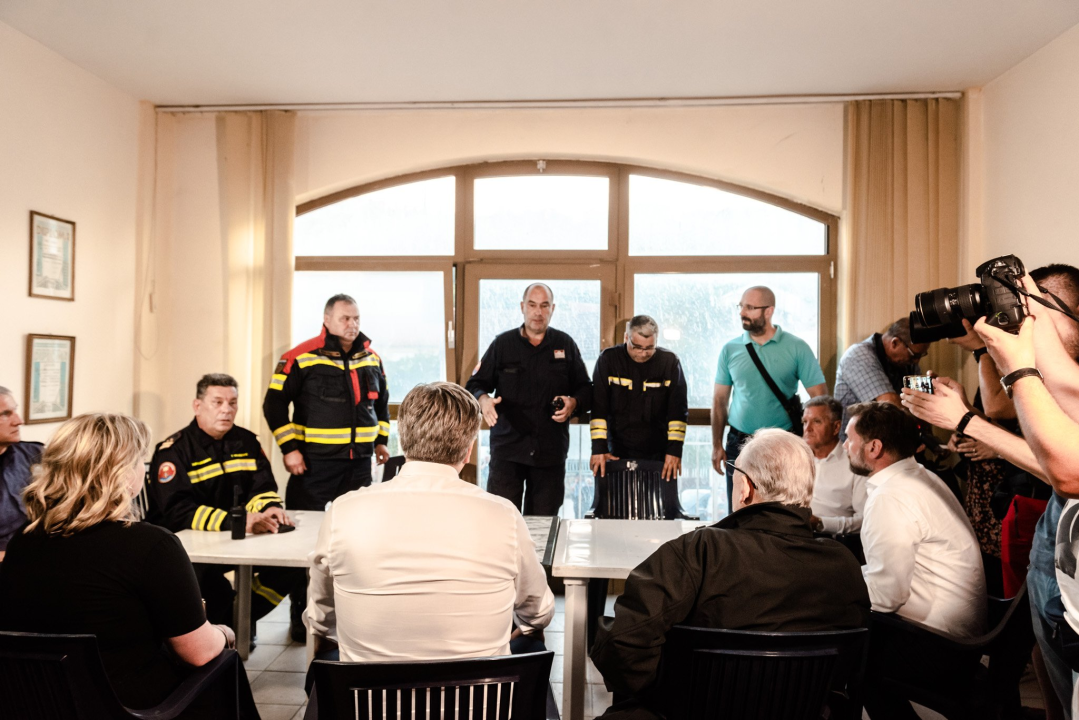 Plenković u Zatonu: 'U posljednjih šest godina nije izgorjelo ovoliko kuća, a smještaj za one koji su otišli bit će osiguran'