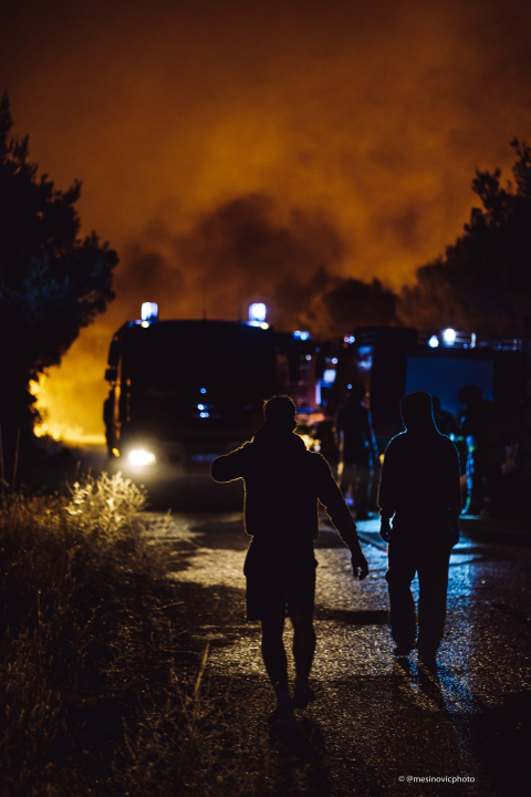 Fotogalerija i video: Bitka s vatrom u Zatonskoj ulici koja spaja Zaton i Benkovačku cestu