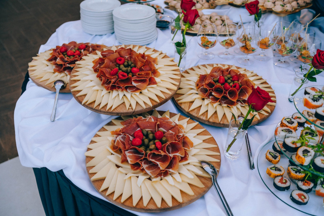 Šibenski maturanti proslavili 35 godina mature. Plesali do zore uz hitove 80-ih