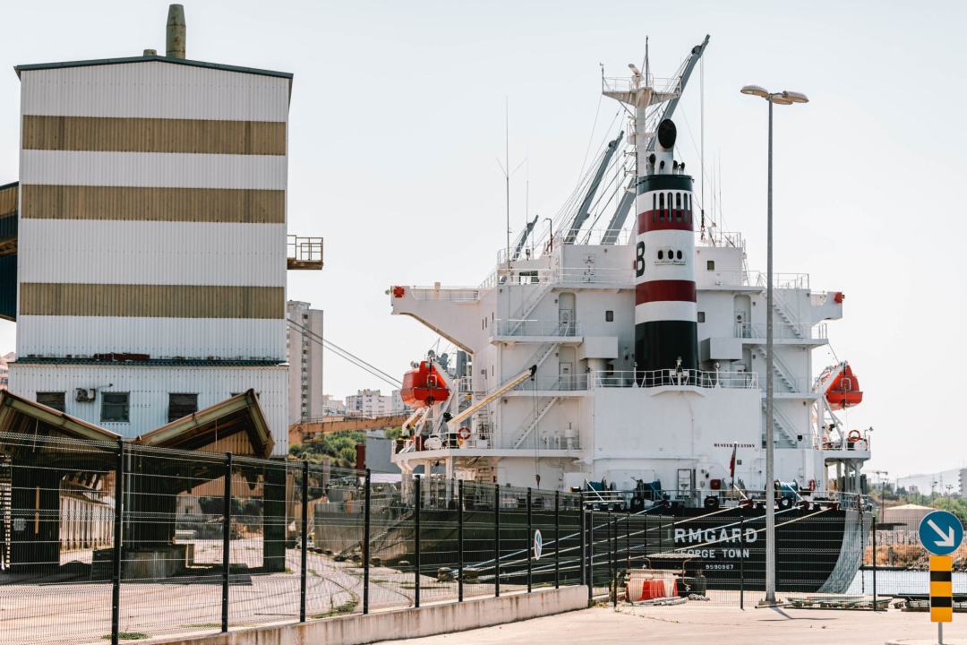 Ruski teret u šibenskoj luci: 'Brod ima sve dozvole za pristajanje i iskrcavanje tereta'