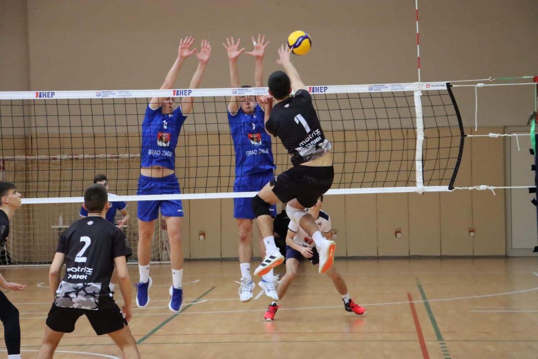 Mladi šibenski odbojkaš Hrvoje Junaković seli u Slavoniju: Školovanje i karijeru nastavlja u Osijeku