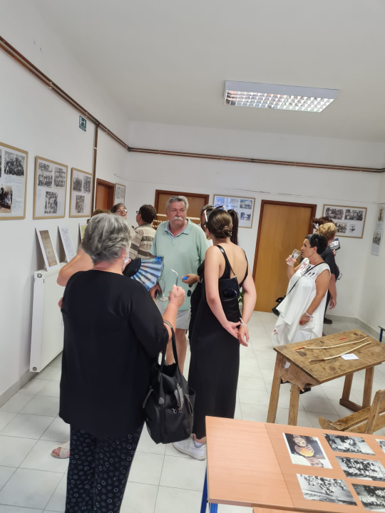 Priprema se knjiga o školi u Rupama, a u subotu je otvorena i izložba na tu temu