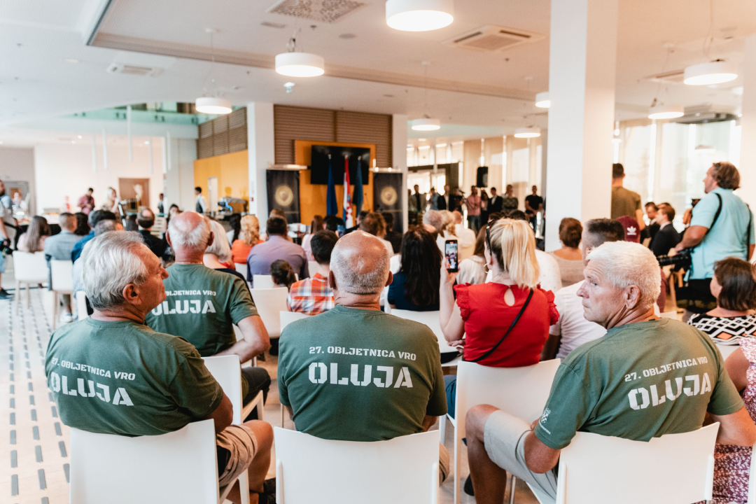 U Veteranskom centru Plenković i pola Vlade uručili priznanja i nagrade učenicima