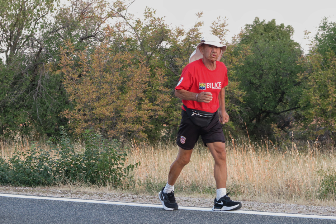 Biličanin Mladen Slavica održao riječ, istrčao 56 kilometara do Knina