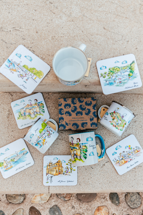 Šibenske tvrđave imaju najbolje darove i suvenire: Posteri, potići, majice, torbe, šalice i nakit, sve unikatno i maštovito!