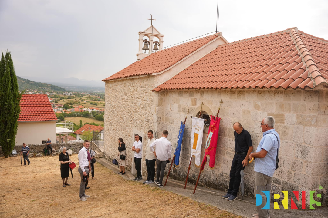 Drnišani danas slave sv. Roka, večeras na fešti Dalmatino