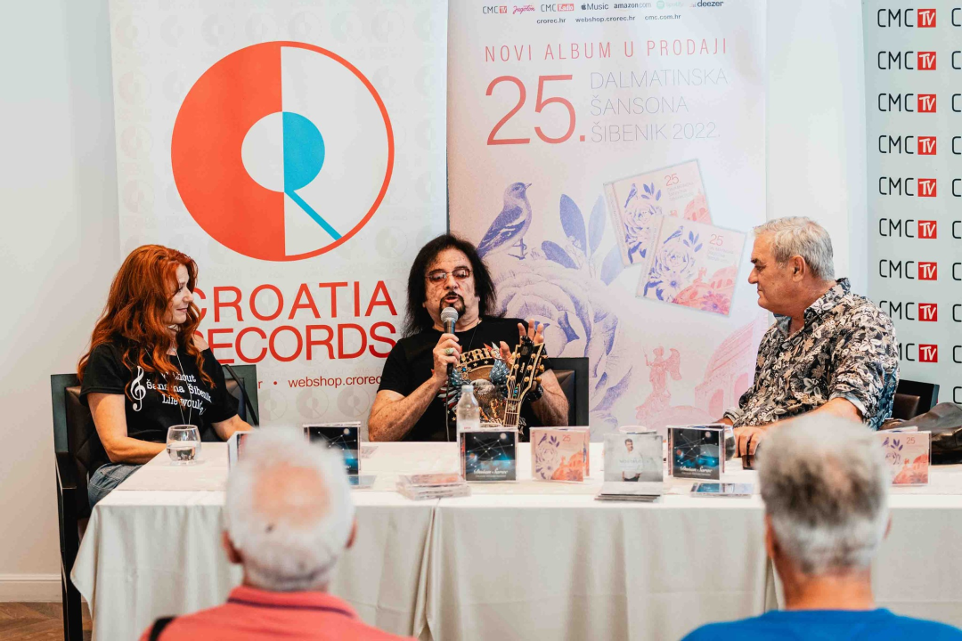 Večeras druga, autorska večer Šansone: 'Zahvaljujemo ocu, sinu i duhu svetom. Dušanu, Branku i Arsenu' 