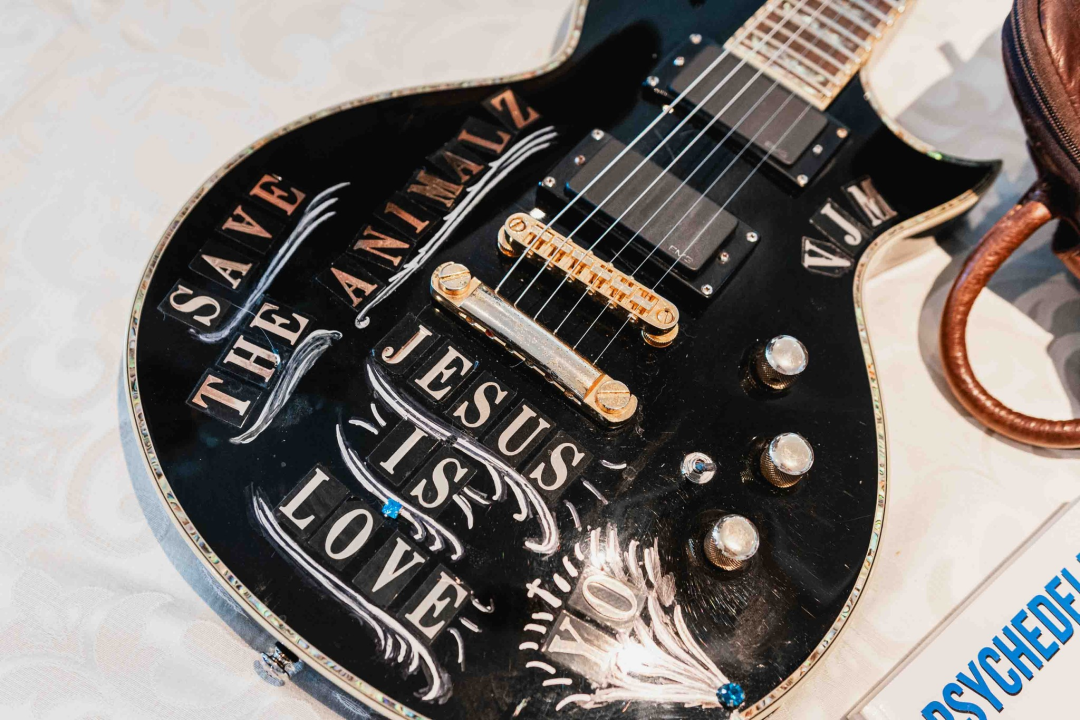 Večeras druga, autorska večer Šansone: 'Zahvaljujemo ocu, sinu i duhu svetom. Dušanu, Branku i Arsenu' 