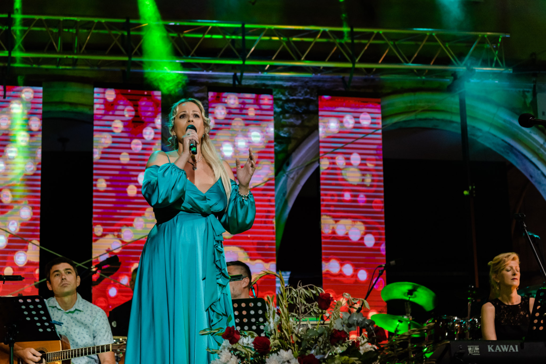 Dok žiri bira pobjednike i dok se zbrajaju glasovi publike, pogledajte fotografije svih izvođača 25. Šansone