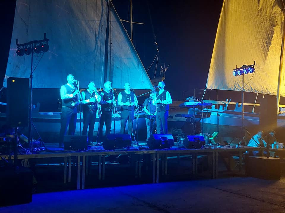 U Murteru održan humanitarni koncert za dovršetak izgradnje kuće obitelji Knezić iz Petrinje