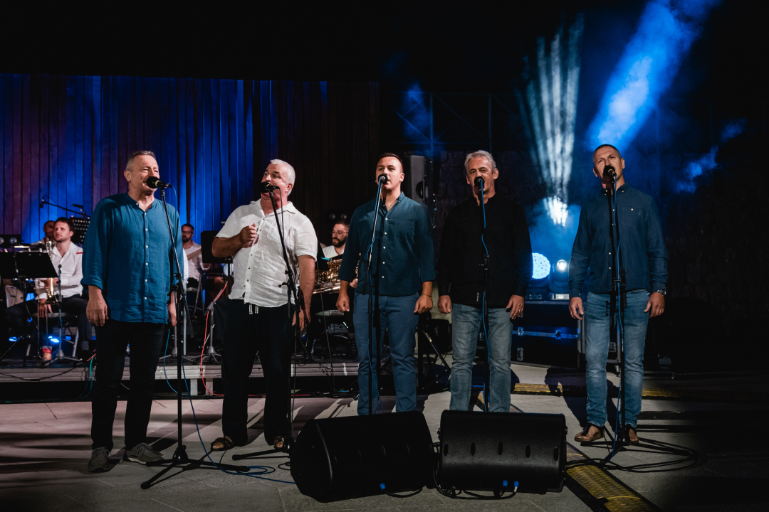 Od Zvona moga grada do Noćas te sanjam majko: Prava šibenska večer na Mihovilu uz Glazbu i 4 Tenora