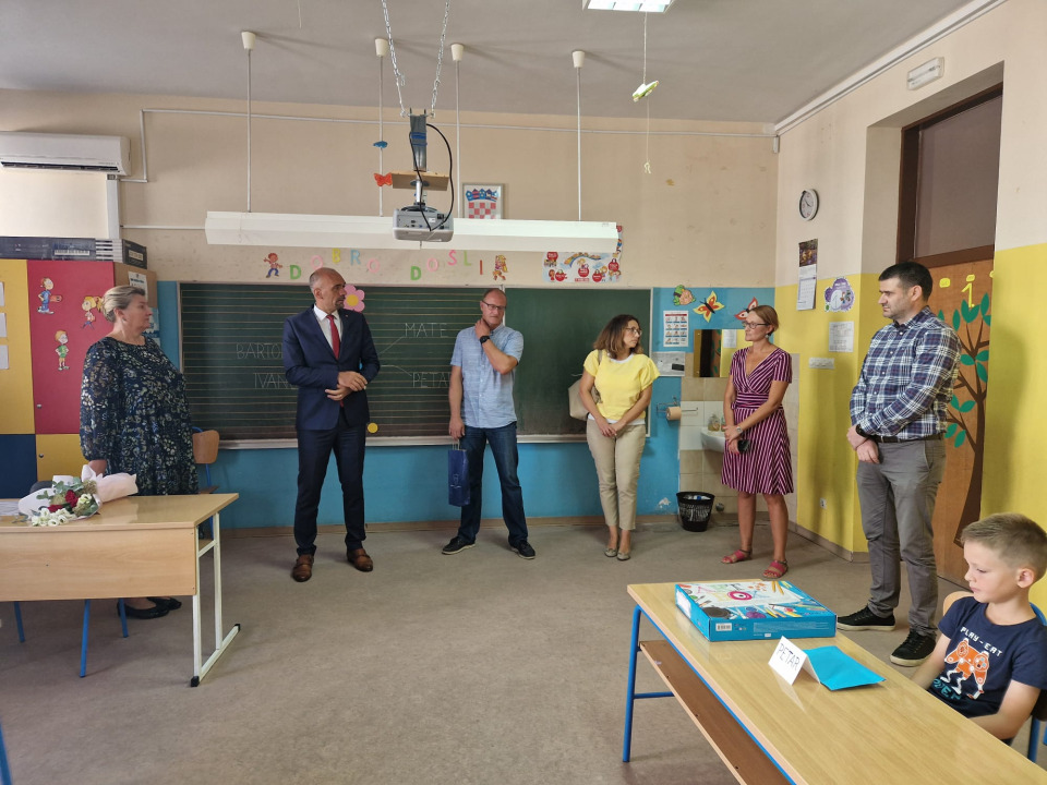 Župan posjetio Osnovnu školu Čista Velika gdje je ove godine u prvi razred upisano četvero učenika