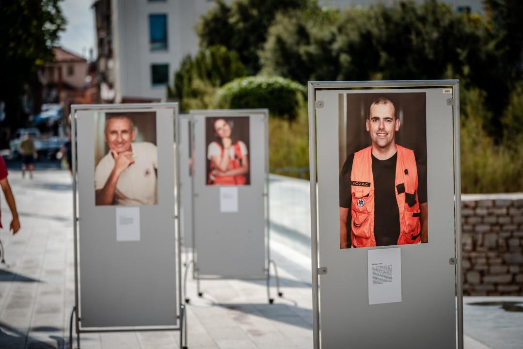 Izložba Tonke Lokas: Aktivističke fotografije za pravedniju budućnost medicinara s Hitne
