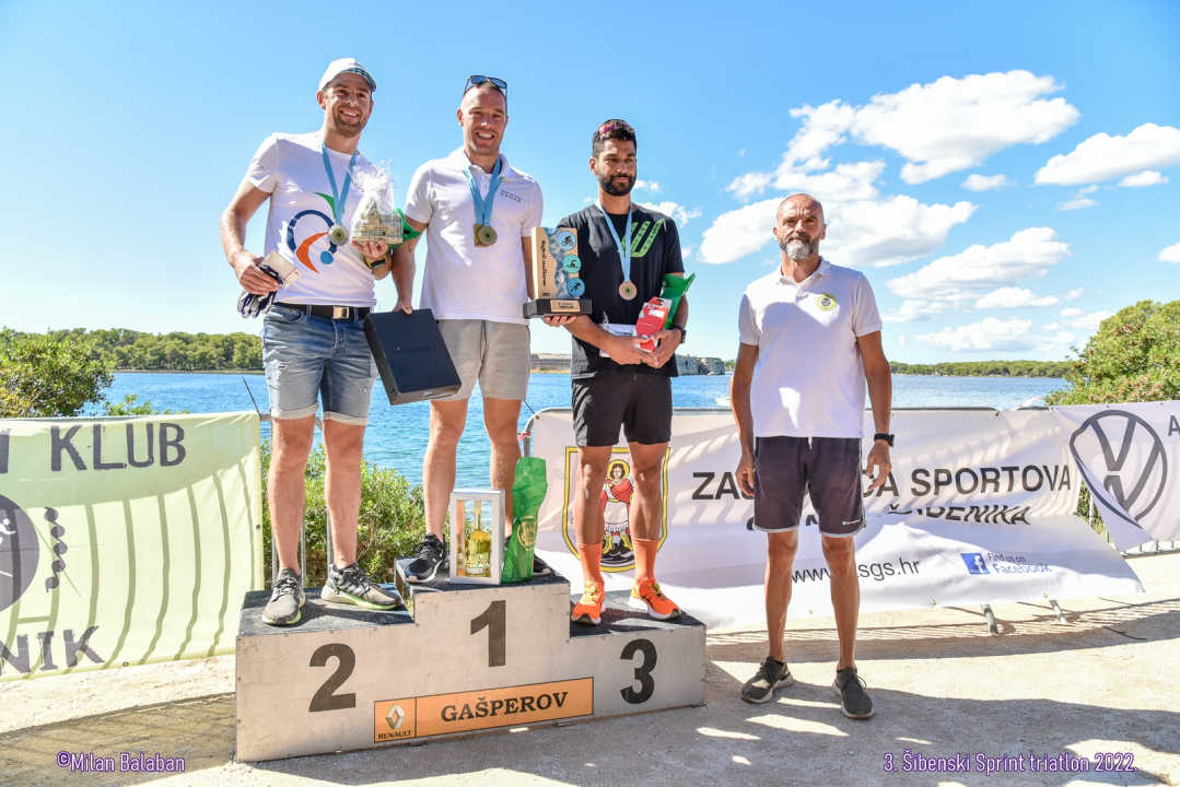 Završen treći po redu Šibenski triatlon u kanalu sv. Ante: Evo tko su pobjednici 