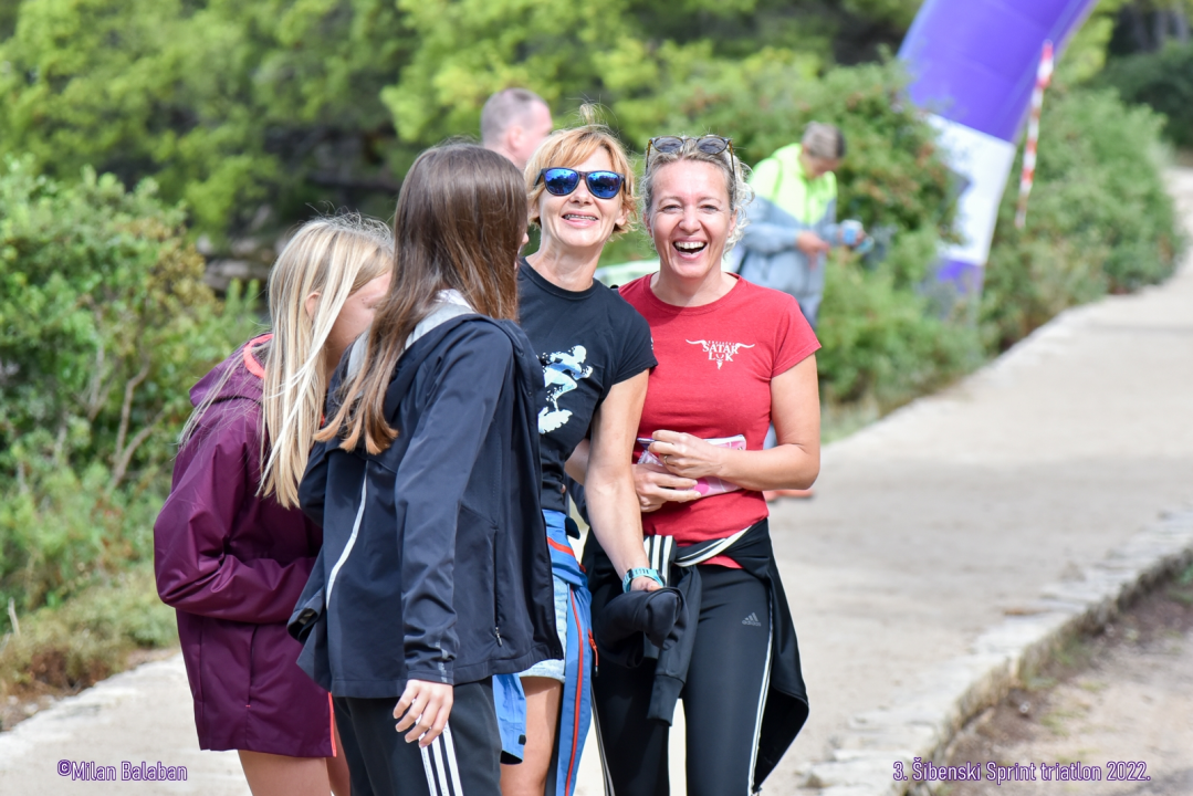 Završen treći po redu Šibenski triatlon u kanalu sv. Ante: Evo tko su pobjednici 