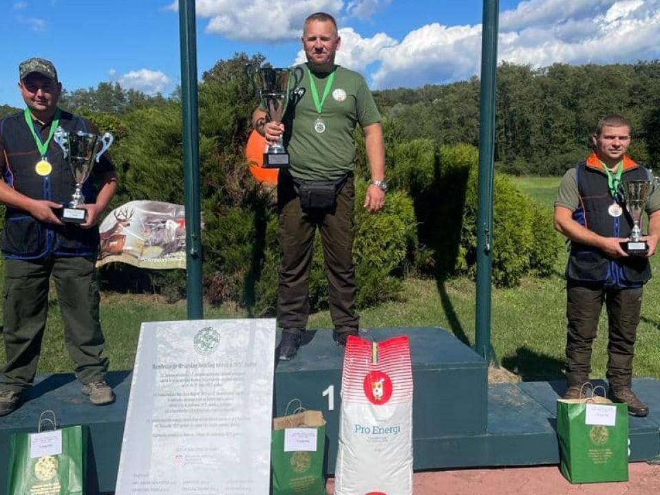 Joško Reškov iz Lovačkog društva 'Kamenjarka' prvak je Hrvatske u gađanju vepra u trku