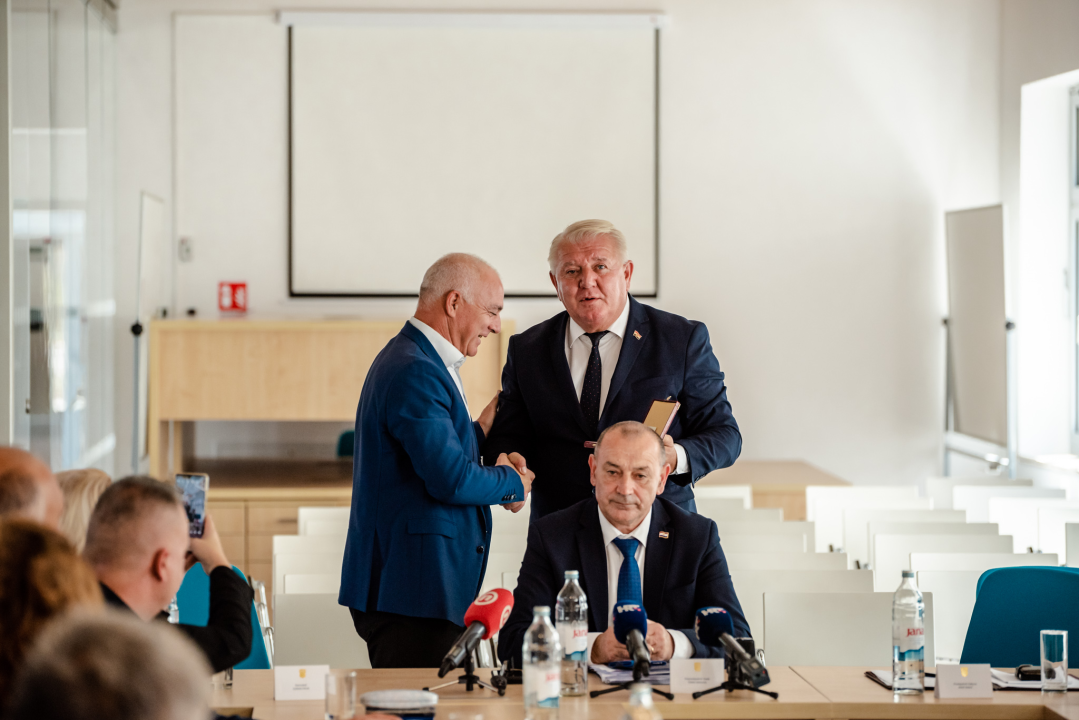 Ministar Medved u Veteranskom centru: 'Uvjeren sam da ćemo do kraja godine imati četiri ovakva centra'