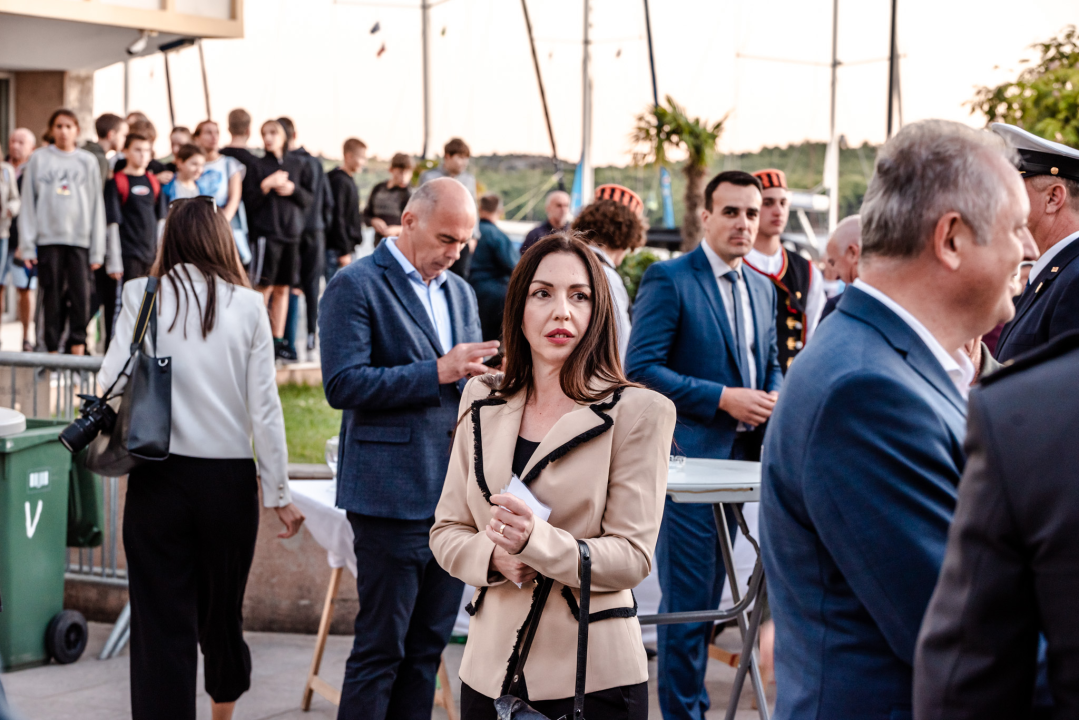 Uz pidoće i klapu u Šibeniku obilježen Dan hrvatskih branitelja: 'U slobodi smo se više dijelili nego spajali'