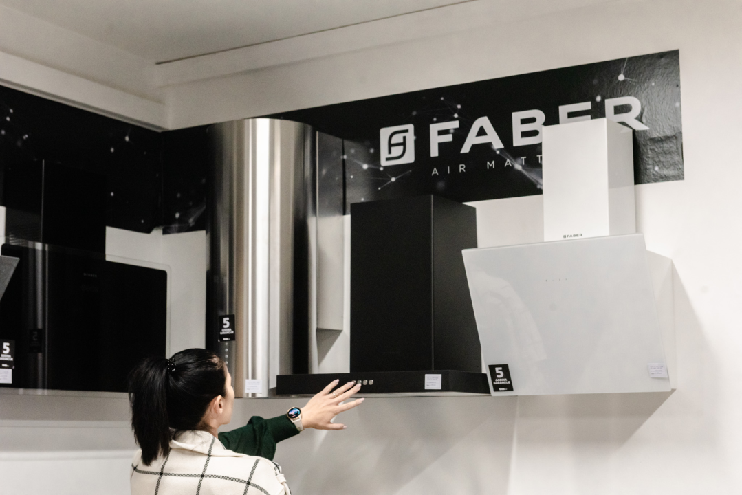 U El Bakoti opremite cijelu kuhinju uz renomirane brendove Midea, Faber i Franke! 