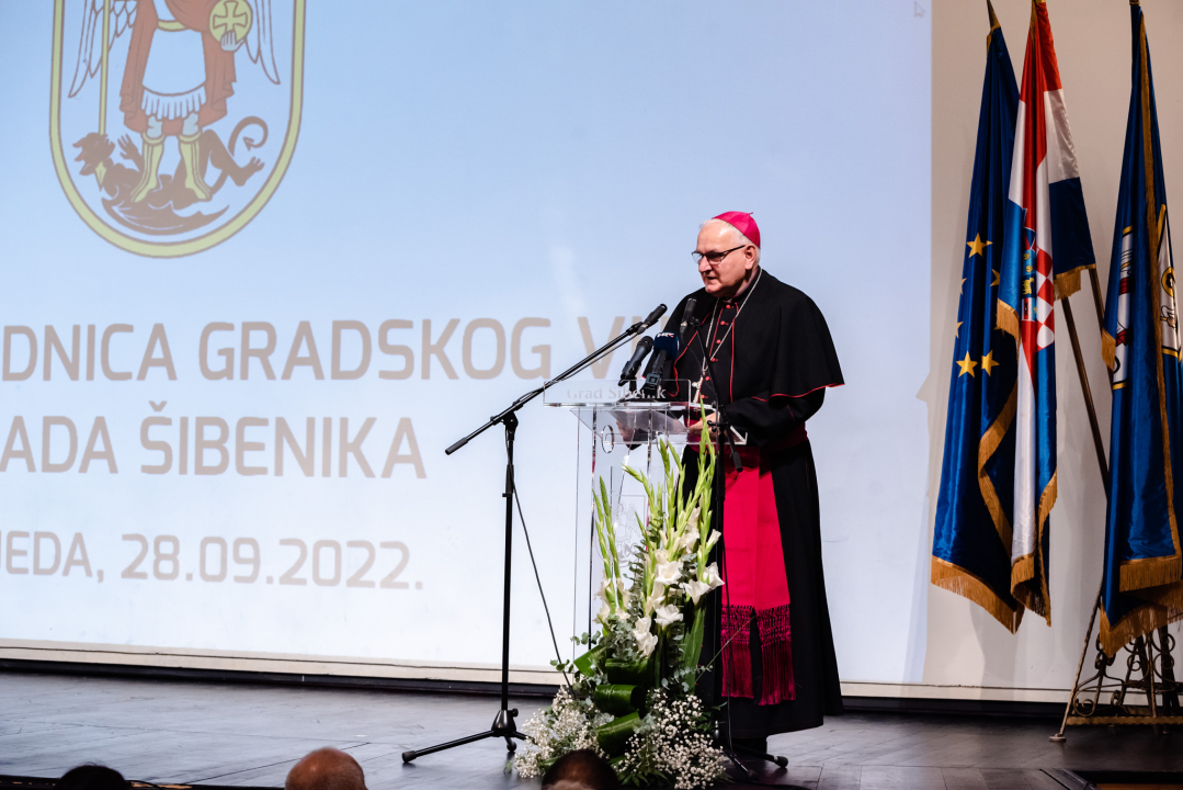 Ivo Mikuličin dobio nagradu Grada za životno djelo: 'Priznajem, infišan sam u Šibenik' 