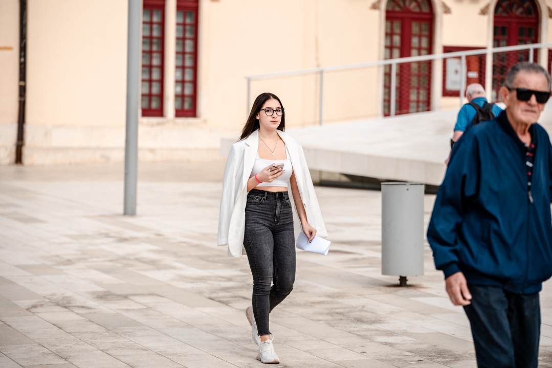 Ove dame iz Đira po gradu će vam dati mnoštvo ideja za jesenske outfite