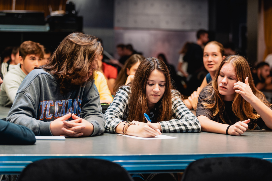 Fenomenalan projekt: Više od 900 učenika na nultom kolu Nacionalne kviz lige koja se emitira iz Arsena