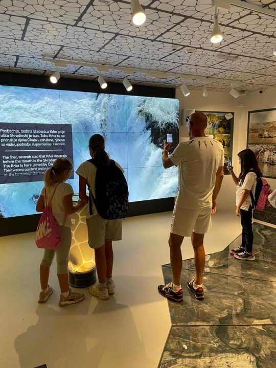 Tenisači sa Šubićevca u posjetu Eko kampusu „Krka&quot;