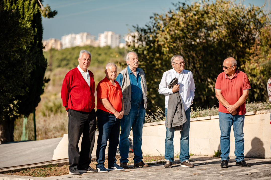 Na spomen-kosturnicu na Kvanju stavljeni karanfili: 'Za poginule neće biti zvučnika po gradu, ali će biti ponosa i prkosa'