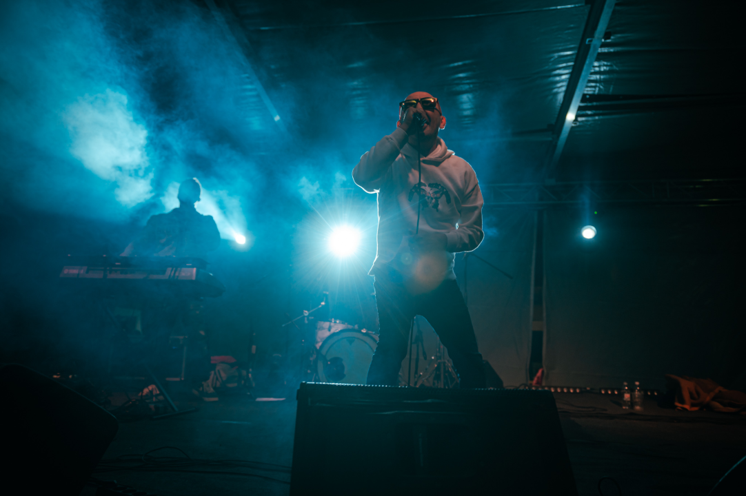 Na Kulturaljci ‘strujale melodije nada generacije’: BluVinil, Jura Stublić, Kuzmu &amp; Shaka Zulu protiv kiše i bure