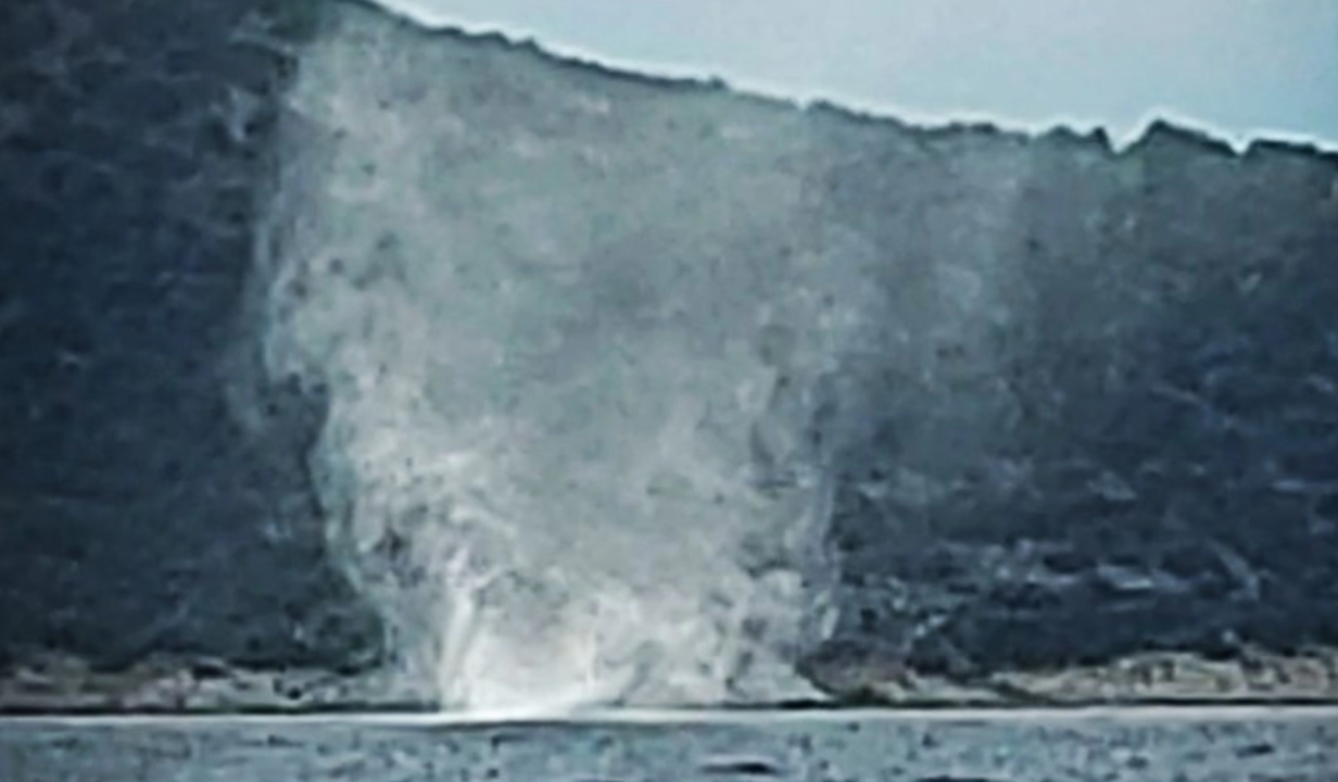 Nestabilne vremenske prilike: Pijavica snimljena jutros ispred otoka Prvića