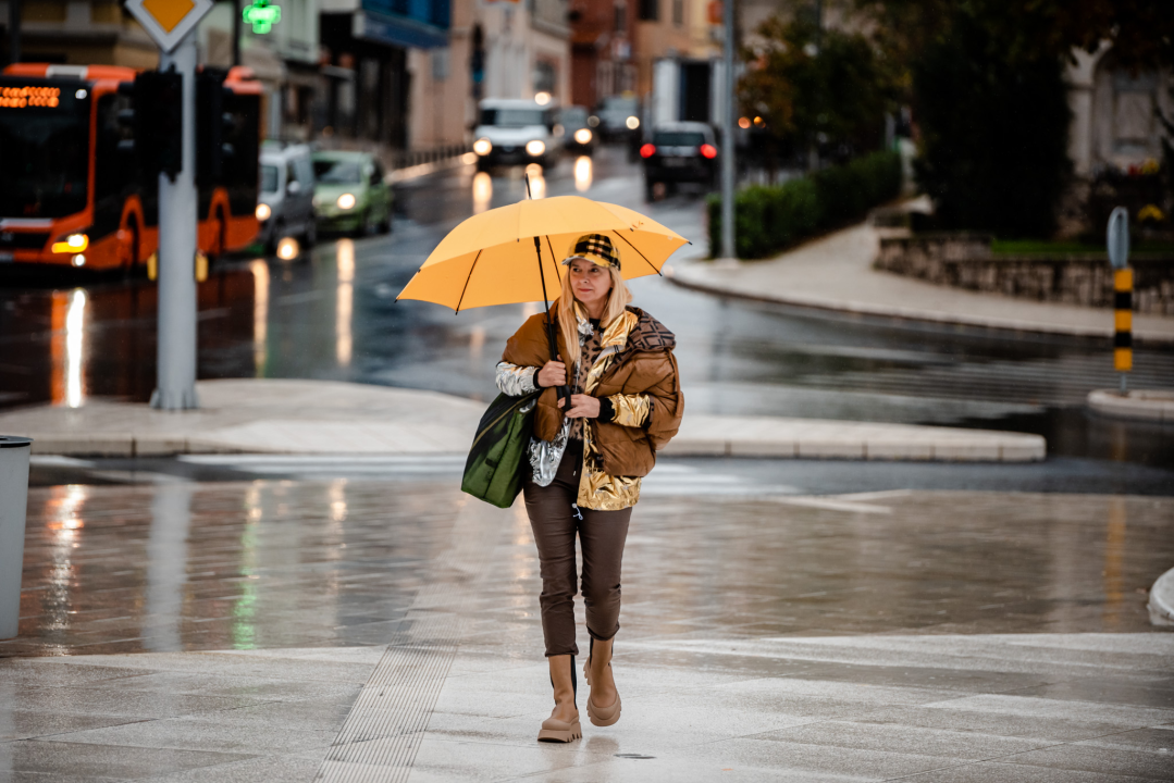 Tip-top dame iz Đira po gradu koje su ukrale sve poglede 