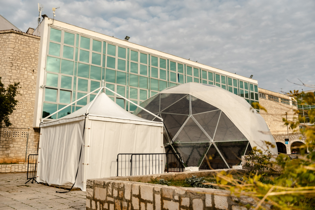 Kućice su na svom mjestu: Još je tri dana do otvaranja Adventure