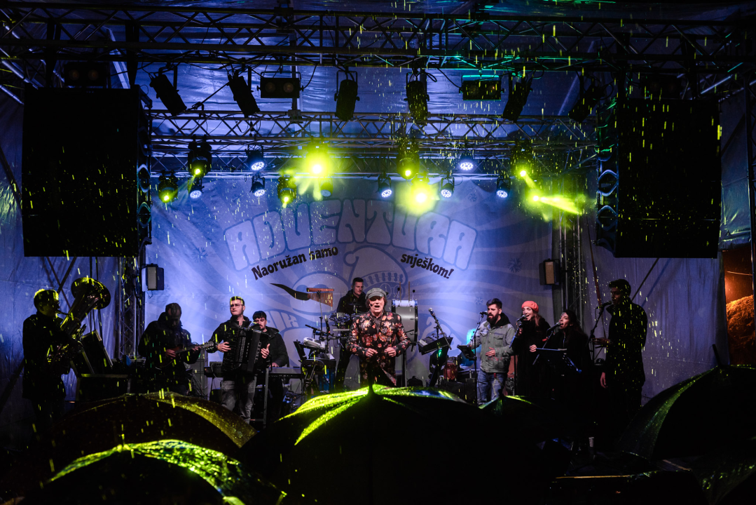 Počela je Adventura u đardinu: Pljuštalo je, ali uz Madre Badessu lakše se izdrži