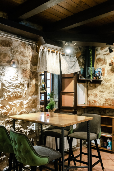 Uživajte ovog adventa u slasnim zimskim delicijama konobe Brošćica! 