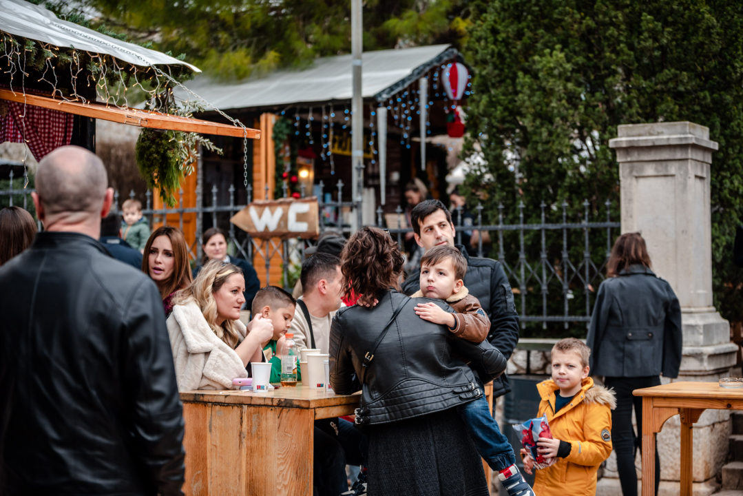 Silvestrovo u parku slavilo se uz Bagatin, večeras stiže Bang Bang