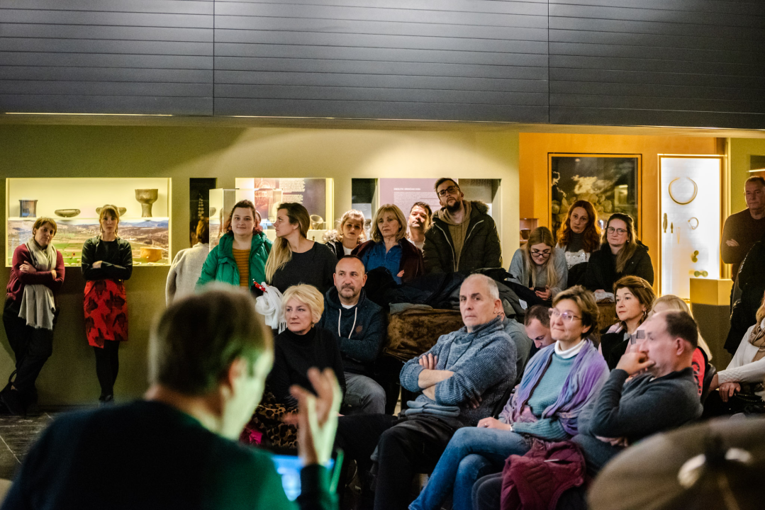 Noć muzeja u Šibeniku: Antikom inspirirane frizure!