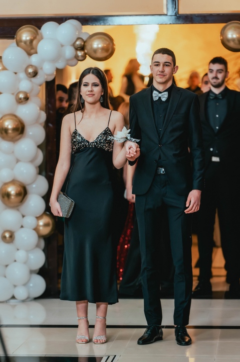 Učenici Prometno-tehničke škole Šibenik poput holivudskih zvijezda na maturalnom plesu (1)