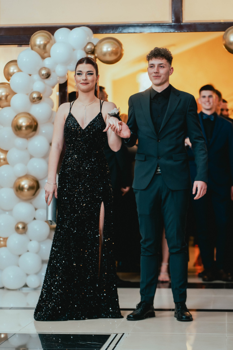 Učenici Prometno-tehničke škole Šibenik poput holivudskih zvijezda na maturalnom plesu (2)