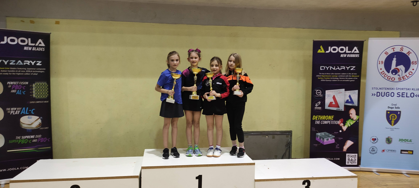 Uspjeh Stolnoteniskog kluba Šibenik i na međunarodnom turniru u Dugom Selu 